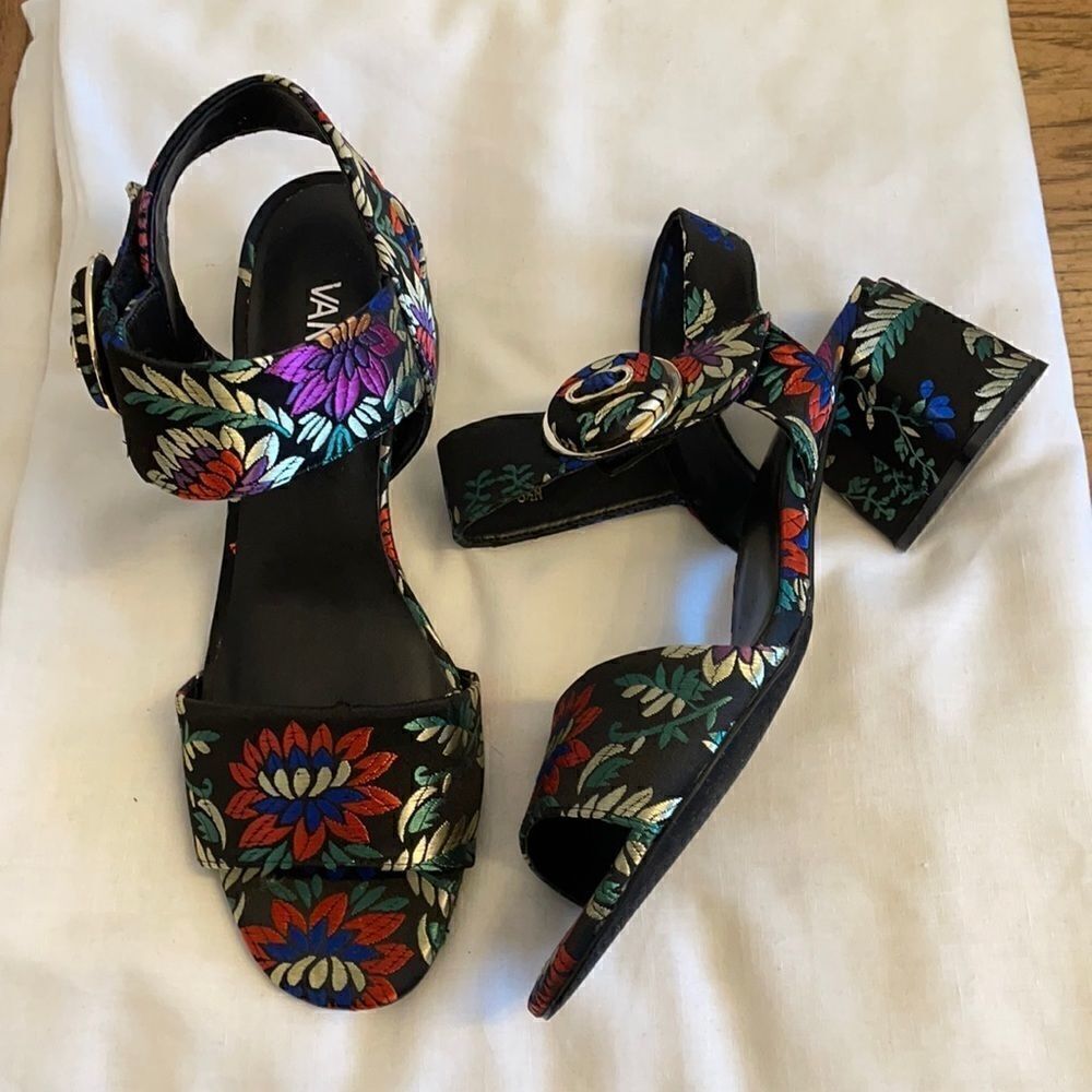 VANELI FLORAL BLACK SATIN FABRIC BLOCK HEE…